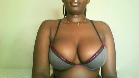 Snapshot of prettyvishy chatting on 22, 5, 2026 prettyvishy online show from 22, 5, 2026