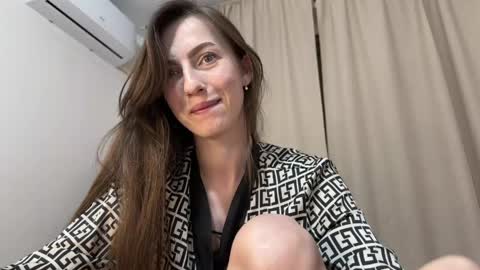 prettyyy_angel online show from 16, 5, 2026