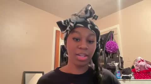 prettyyybriii219 online show from 24, 6, 2026
