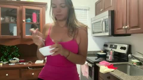 Snapshot of prettyyykittyyy22 chatting on 16, 5, 2026 prettyyykittyyy22 online show from 16, 5, 2026