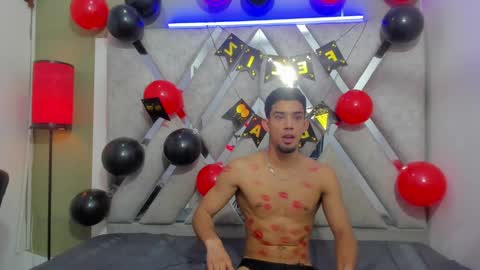 prince_arthur77 online show from 14, 2, 2025