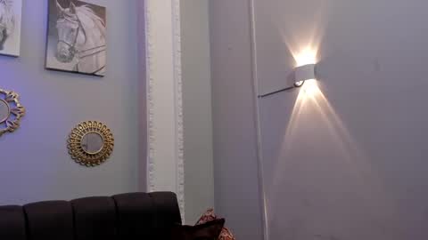 prince_arthur77 online show from 19, 2, 2025