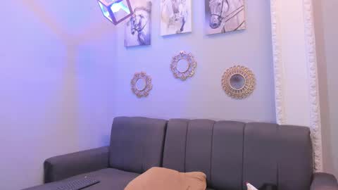 prince_arthur77 online show from 7, 3, 2025