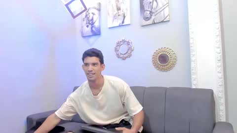 prince_arthur77 online show from 12, 3, 2025