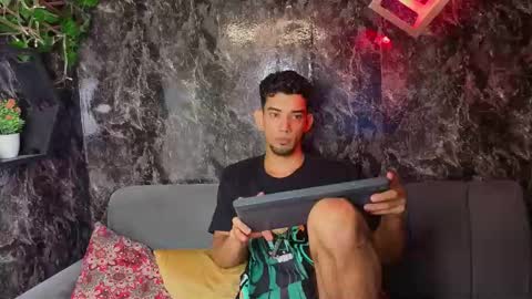 prince_arthur77 online show from 28, 2, 2026