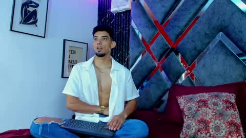 prince_arthur77 online show from 22, 4, 2026