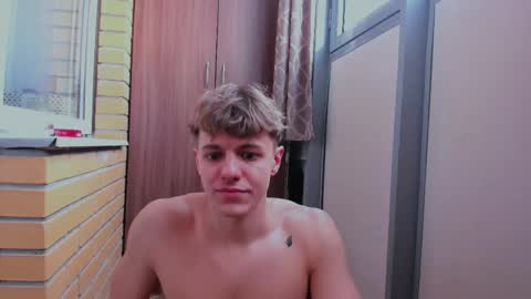 Snapshot of prince_nik chatting on 12, 4, 2026 prince online show from 12, 4, 2026