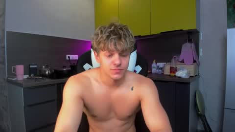 Snapshot of prince_nik chatting on 2, 7, 2026 prince online show from 2, 7, 2026