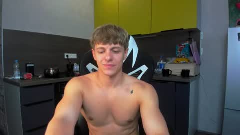 Snapshot of prince_nik chatting on 4, 7, 2026 prince online show from 4, 7, 2026