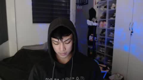 Snapshot of princeadrianx chatting on 4, 6, 2026 Prince Adrian online show from 4, 6, 2026