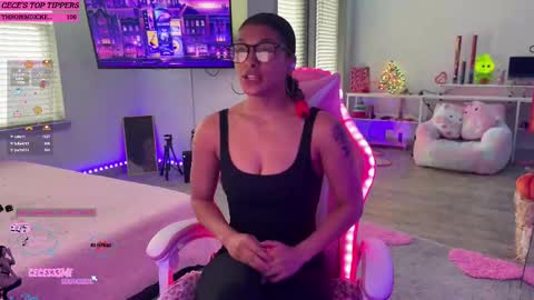 Snapshot of princess_cece chatting on 18, 2, 2025 Cece NEXT LIVESTREAM -- DEC. 4th 7 PM CST online show from 18, 2, 2025