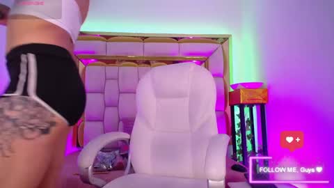 Snapshot of princess_helena_ chatting on 28, 2, 2025 princess helena online show from 28, 2, 2025