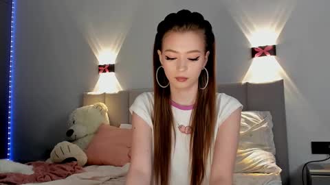 Snapshot of princess_nier chatting on 17, 12, 2024 Princess Diana online show from 17, 12, 2024