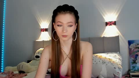 Snapshot of princess_nier chatting on 4, 1, 2025 Princess Diana online show from 4, 1, 2025