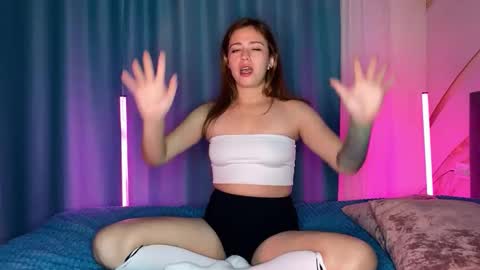 Snapshot of princess_of_attention chatting on 24, 11, 2025 Erica online show from 24, 11, 2025