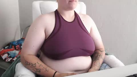 Snapshot of princess_pixielove chatting on 28, 5, 2026 TomboyTease online show from 28, 5, 2026