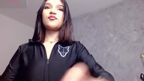 Snapshot of princess_roxxi chatting on 8, 2, 2026 Roxxi online show from 8, 2, 2026