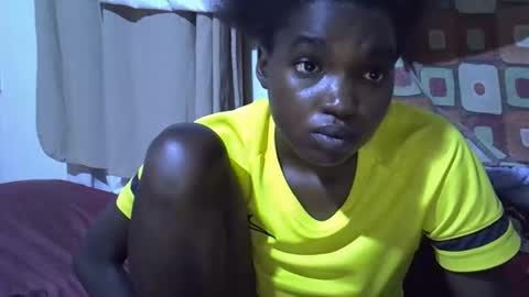 Snapshot of princess_scovia chatting on 3, 10, 2025 princess_scovia online show from 3, 10, 2025
