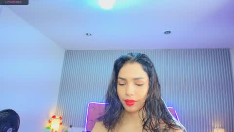 Snapshot of princess_skinny18 chatting on 23, 6, 2026 princess_skinny18 online show from 23, 6, 2026