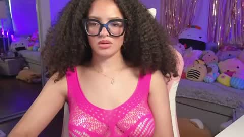 Snapshot of princessamberrrxo chatting on 4, 7, 2026 Amber online show from 4, 7, 2026