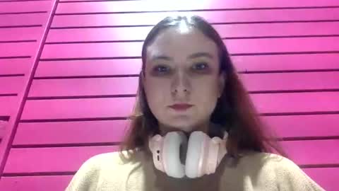 Snapshot of princessannieviolet chatting on 22, 11, 2025 Annie Violet online show from 22, 11, 2025