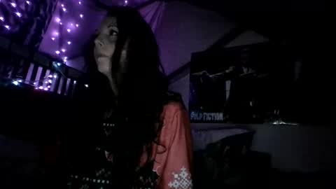 Holly love online show from 18, 11, 2025