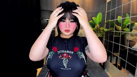 Snapshot of princesshugecummer chatting on 18, 2, 2025 Astrid Ley online show from 18, 2, 2025