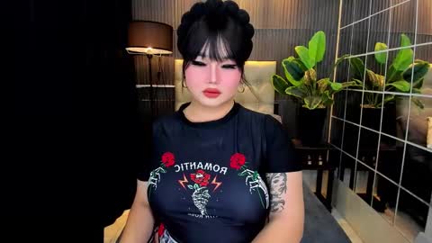 Snapshot of princesshugecummer chatting on 21, 2, 2025 Astrid Ley online show from 21, 2, 2025