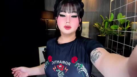 Snapshot of princesshugecummer chatting on 7, 3, 2025 Astrid Ley online show from 7, 3, 2025