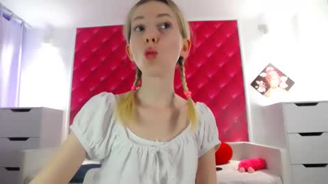 Snapshot of princesskassiadin chatting on 29, 12, 2024 GoddessKassia online show from 29, 12, 2024