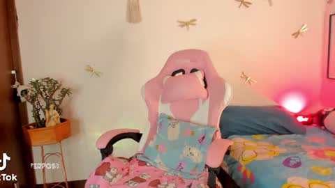 Snapshot of princessluna_14 chatting on 15, 7, 2026 princessluna_14 online show from 15, 7, 2026