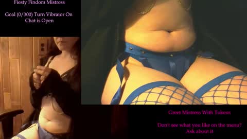 Snapshot of princessmariahswitch chatting on 1, 12, 2025 Cuckold Cravings online show from 1, 12, 2025