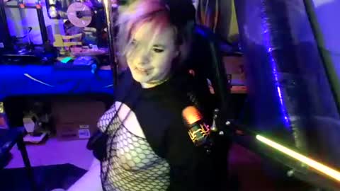 Snapshot of princetonminxxx chatting on 12, 3, 2025 Princeton Minxxx 333 online show from 12, 3, 2025