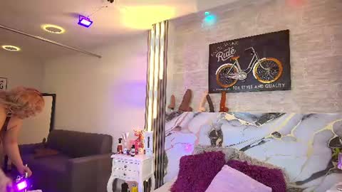 Snapshot of prishaa chatting on 26, 6, 2026 PRISHArMANA online show from 26, 6, 2026