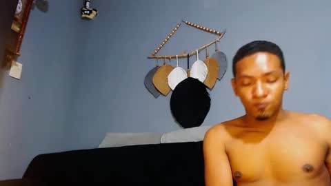 Grande y Gruesa online show from 8, 2, 2025