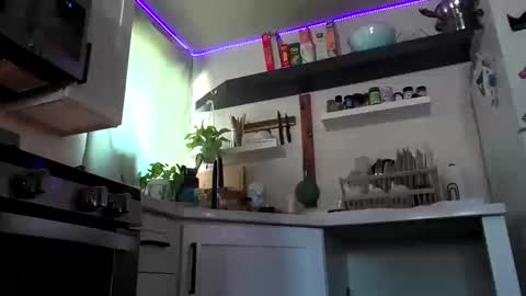 Snapshot of properfuct chatting on 16, 10, 2025 Properfuct online show from 16, 10, 2025