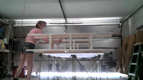 Properfuct online show from 21, 4, 2026