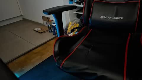 pryli27 online show from 1, 4, 2026