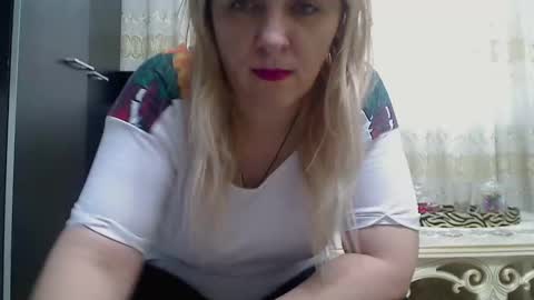 Pryncess sweety online show from 4, 2, 2025