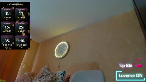 Snapshot of psique_naughty2 chatting on 8, 4, 2026 psique_naughty2 online show from 8, 4, 2026