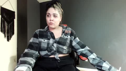 Snapshot of puddinforlife chatting on 20, 1, 2025 Krystle online show from 20, 1, 2025