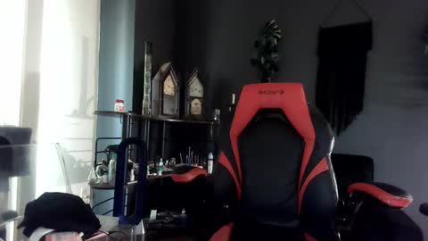 Snapshot of puddinforlife chatting on 23, 9, 2025 Krystle online show from 23, 9, 2025