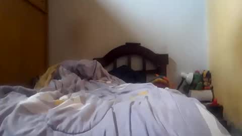 puky_mza online show from 15, 12, 2024