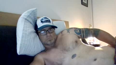 Snapshot of pulllin4u chatting on 1, 7, 2026 pulllin4u online show from 1, 7, 2026