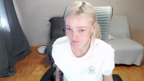 Snapshot of puma_ma chatting on 8, 5, 2026 Polly online show from 8, 5, 2026