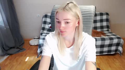 Snapshot of puma_ma chatting on 17, 5, 2026 Polly online show from 17, 5, 2026