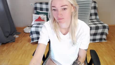 Snapshot of puma_ma chatting on 22, 5, 2026 Polly online show from 22, 5, 2026