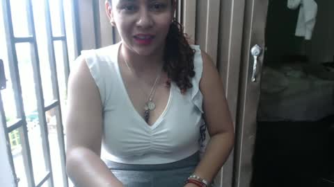 Snapshot of pummpummm chatting on 10, 2, 2025 pummpummm online show from 10, 2, 2025