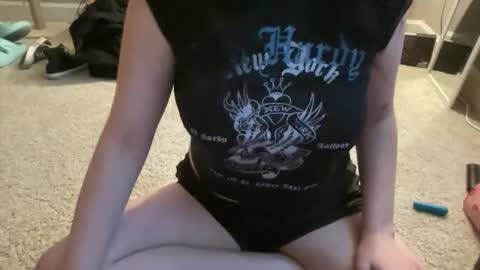 Snapshot of puppyella_ chatting on 12, 1, 2026 princess ella online show from 12, 1, 2026