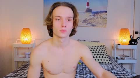 Snapshot of pupsenish chatting on 12, 12, 2024 Jesse online show from 12, 12, 2024